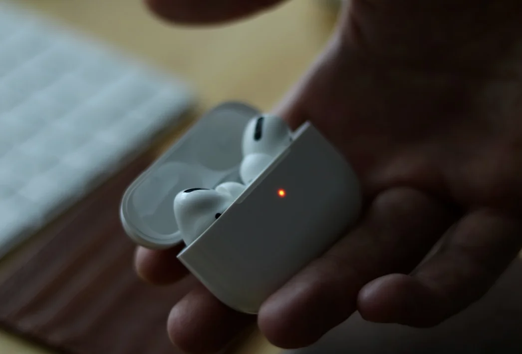Apple presenta AirPods Max 2 con chip H2 y mejoras significativas