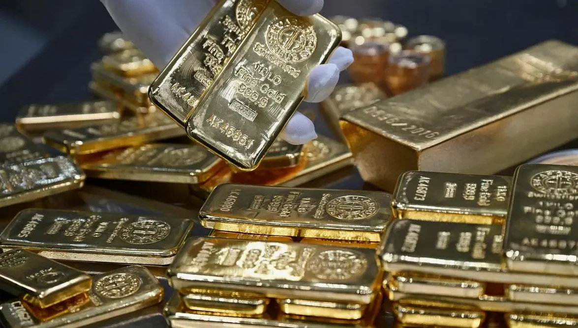 Indian Gold Prices Drop ₹700 Per Gram Amid Global Market Shifts