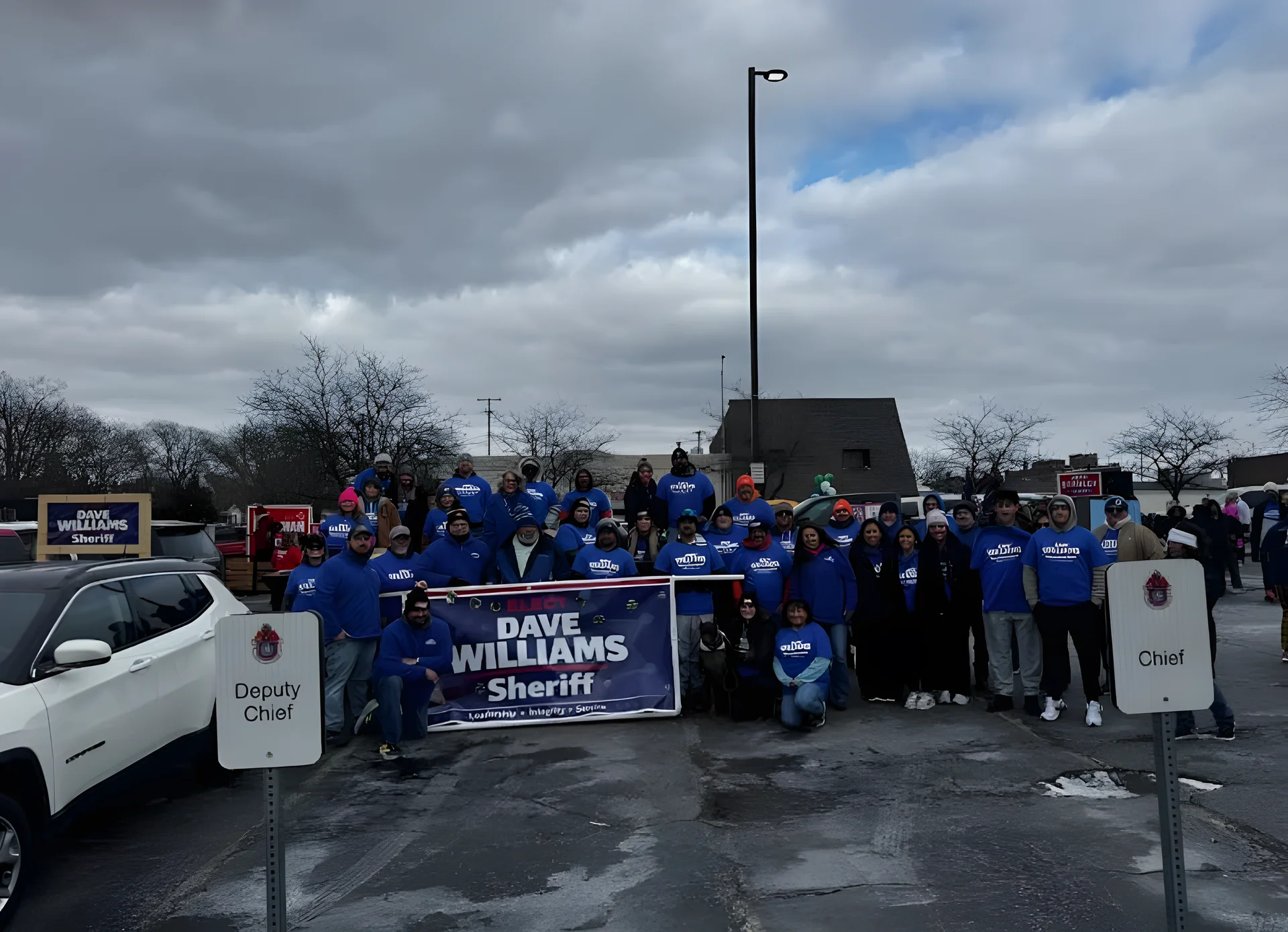 로컬 경찰 대위, 리더십 포지션 도전