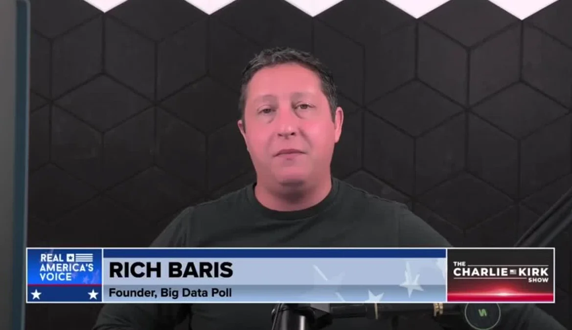 MAGA Has Shrunk: Pollster Warns of Decline in Midterm Outlook