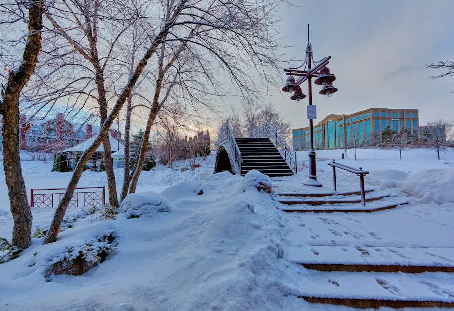 Minnesota Winter Storm Sparks 460 Crashes, Climate Report Warns Of $20B Annual Cost