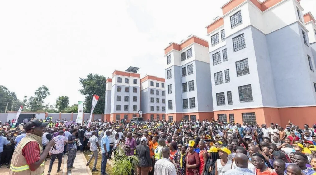 Ruto übergibt 180 bezahlbare Wohnungen in Kakamega