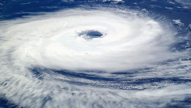 Cyclone Narelle Causes Widespread Power Outages in Far North Queensland