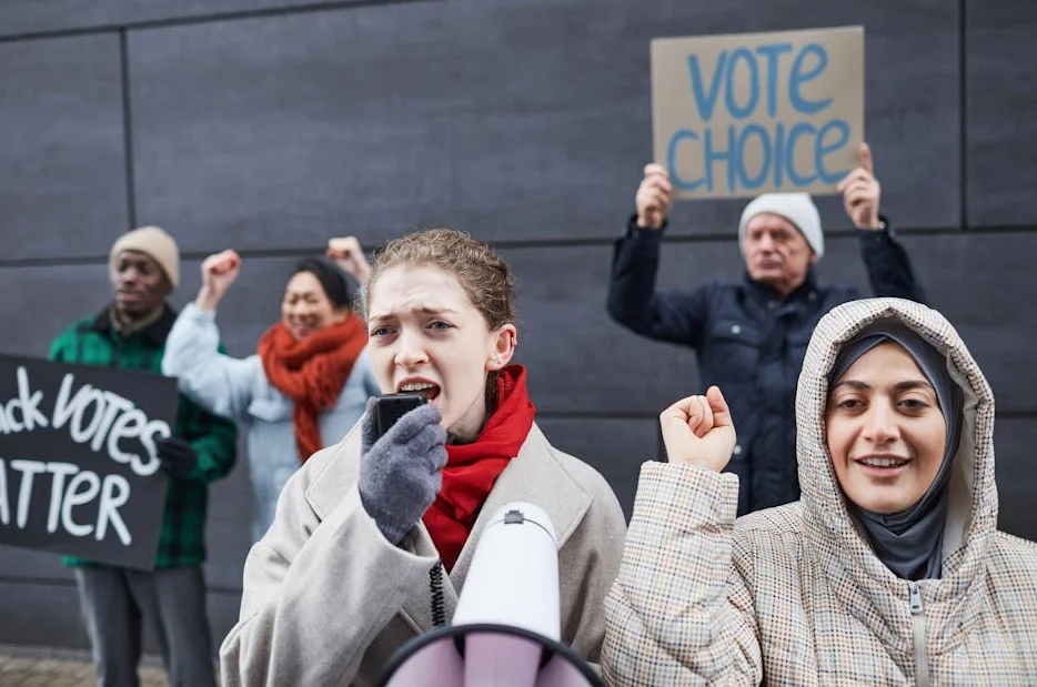 Nueva organización moviliza votos para la reelección de Oyebanji