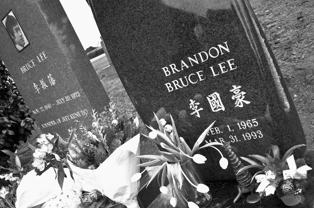 Bruce Lees Erbe lebt weiter in kulturellen und kommerziellen Tributen