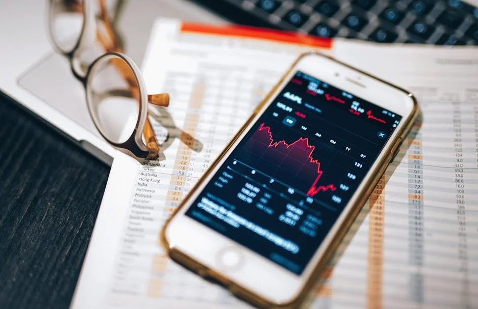 Asia-Pacific Markets Slow Gains as Oil Rises Amid Iran Tensions