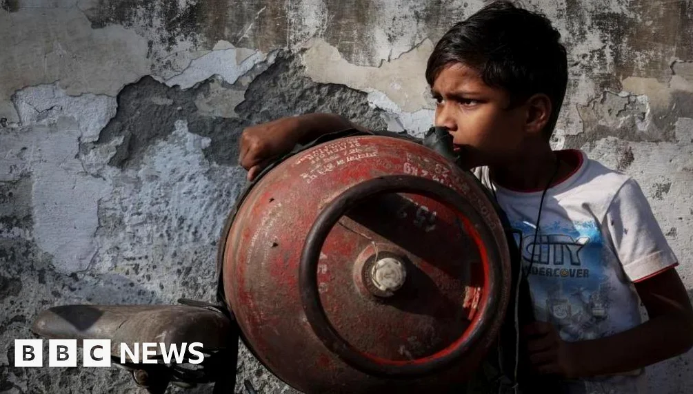 Crisis del petróleo por conflicto iraní afecta la vida cotidiana en Asia