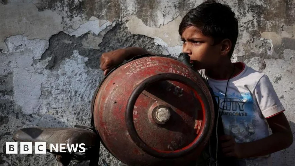 Asia's Daily Life Disrupted by Iran War Fuel Crisis