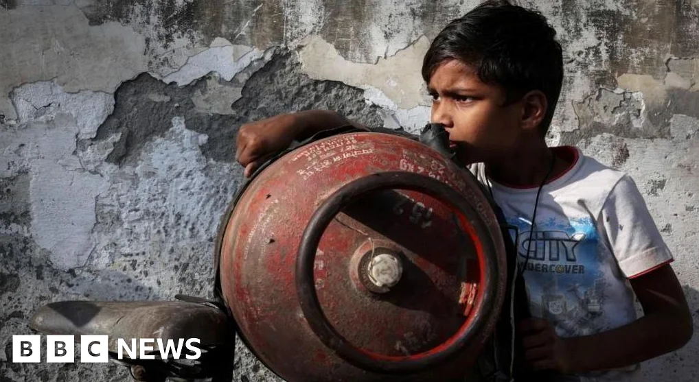 Asia’s Fuel Crisis: War in Iran Disrupts Daily Life