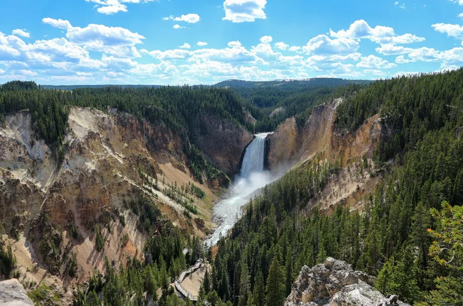 Dutton Ranch First Look: Yellowstone Spinoff Announces May Premiere with Teaser
