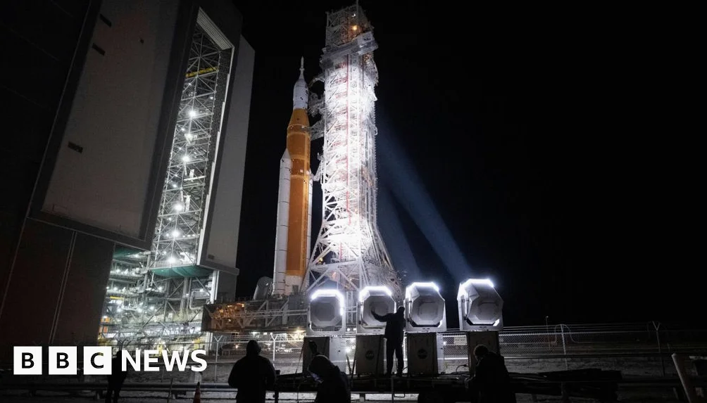 Nasa Artemis Moon Rocket Returns to Pad for April Launch Attempt