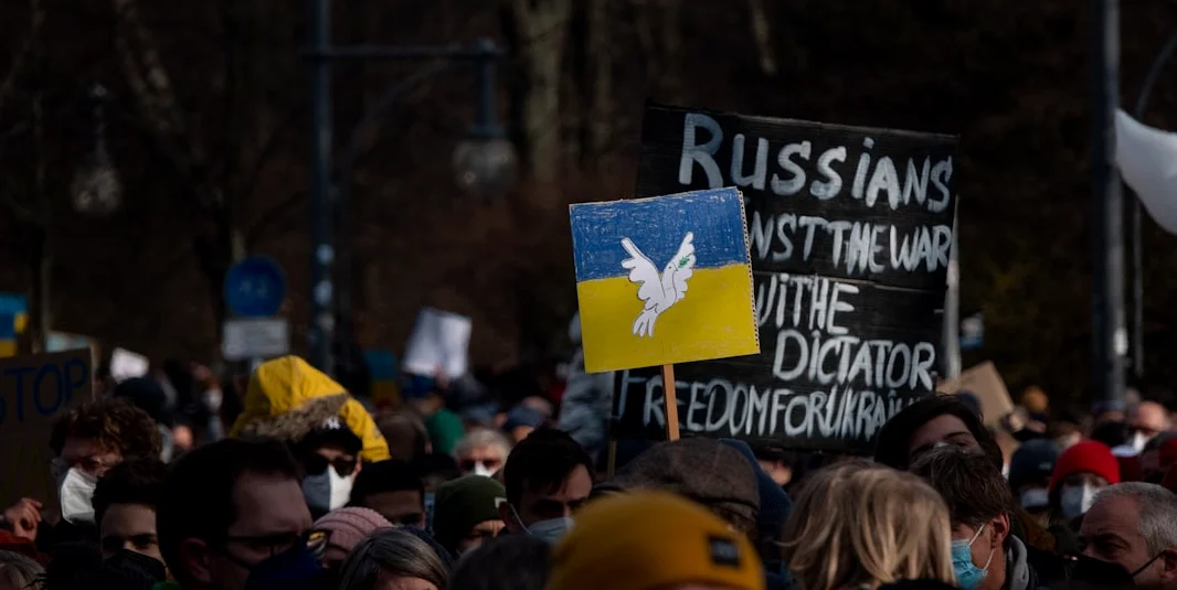 Ukraine War: Russia Sets Up Drone Bases in Belarus, Zelenskyy Warns of Iranian Influence