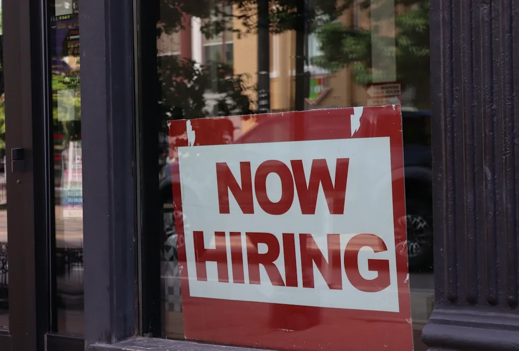 Workers' Job Market Gloom Surpasses Previous Levels, Gallup Survey Shows