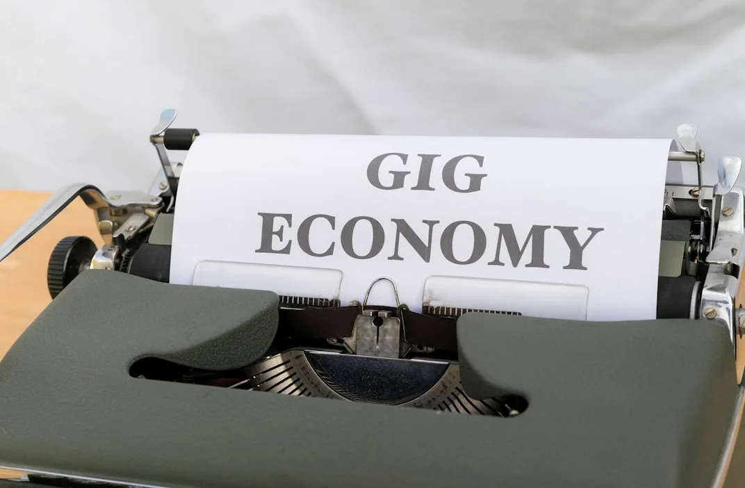 Workers’ Market Gloom Increased as Gallup Survey Shows Sharp Drop in Job Satisfaction