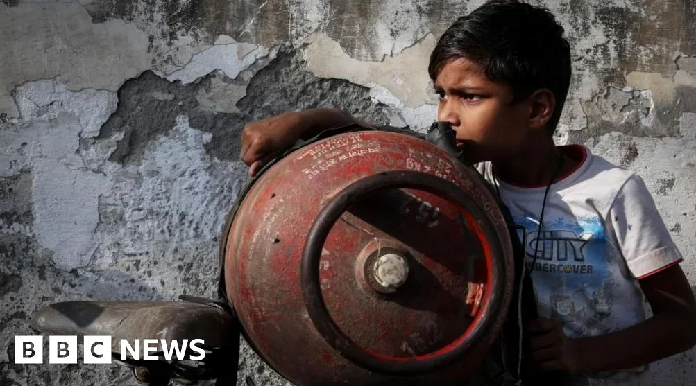 Asia’s Fuel Crisis Sparks Daily Life Disruptions Amid Iran Conflict