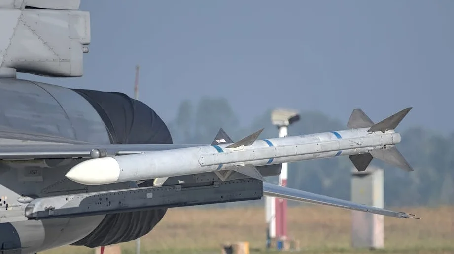 이란, 이스라엘에 미사일 발사