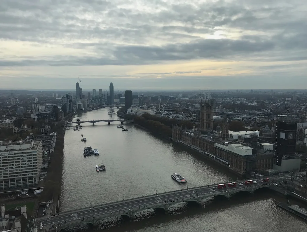 „Wir sind erschrocken, entsetzt“: Judentum in London nach antisemitischem Brandangriff in Angst