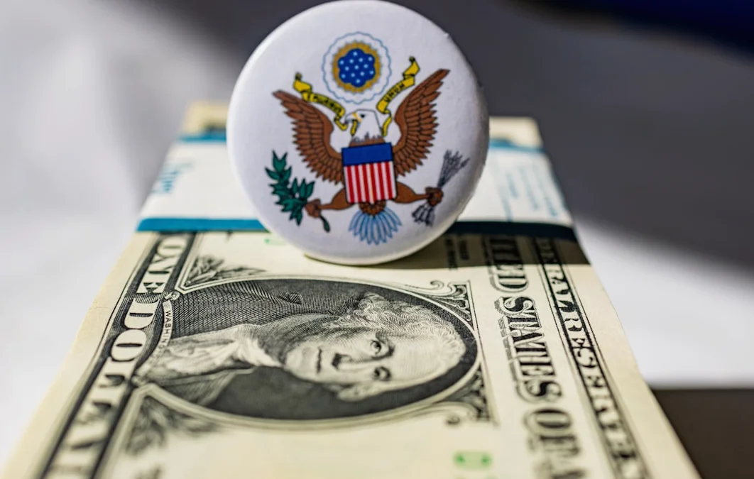 트럼프 정부, 10억 달러 지급해 풍력발전소 철회