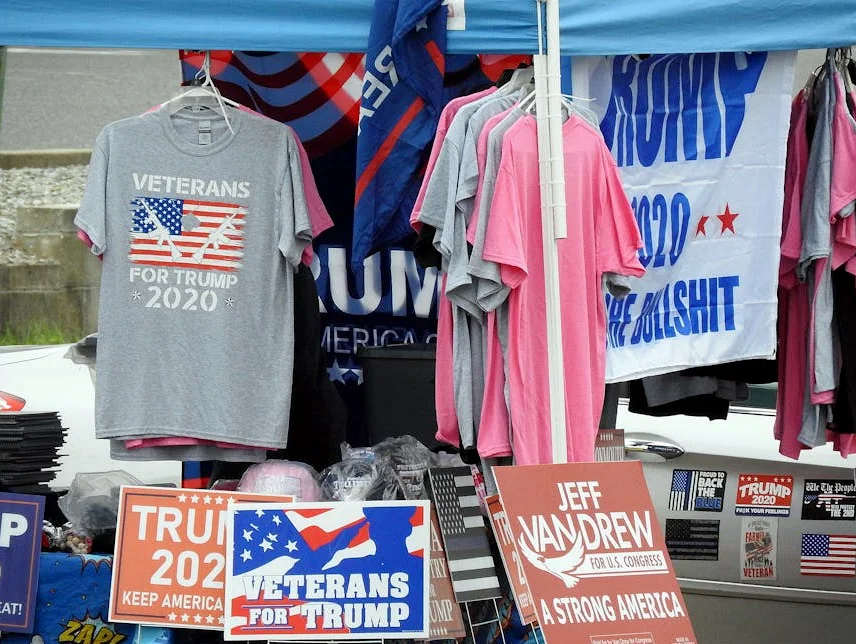 Trump and Iran Exchange War Threats as Hormuz Tensions Rise