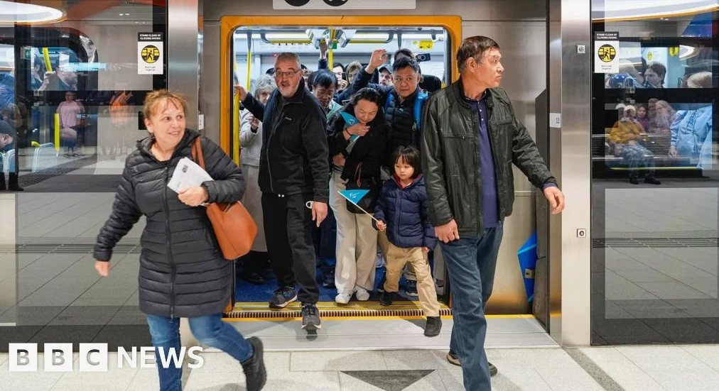 호주 두 주, 중동 전쟁으로 인한 연료 가격 상승 대응 위해 무료 대중교통 제공