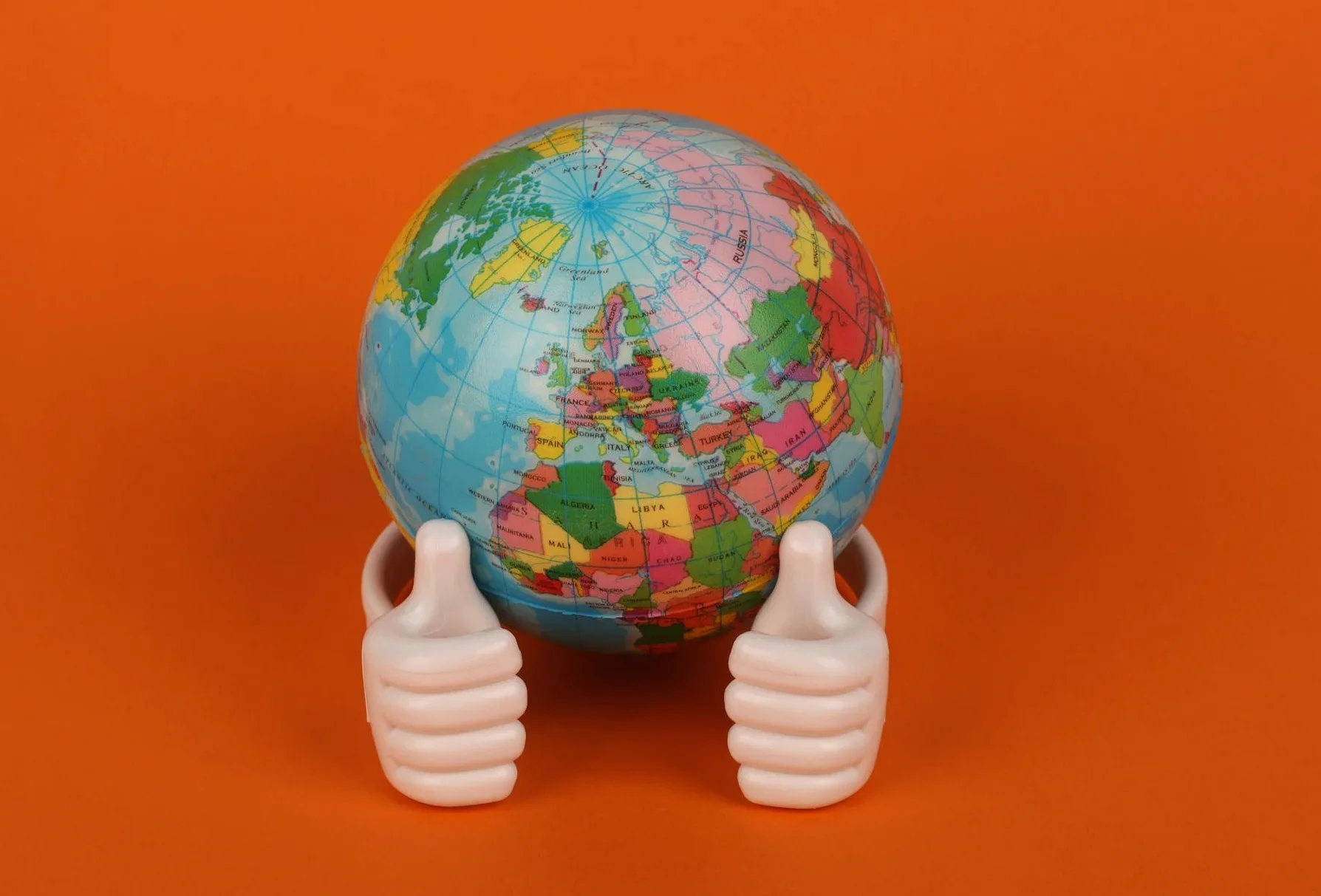 エステ・ラウダがピュイ買収へ　グローバルビューティー企業誕生へ