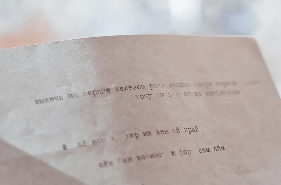 Military plane with 121 aboard crashes in Colombia, killing at least 1 and injuring 77