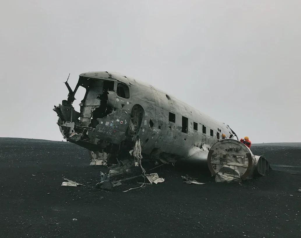 ラガーディア空港で墜落事故、乗客に乱気流警告
