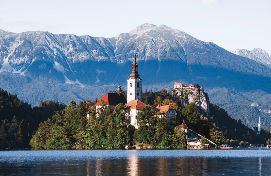 Slovenia election sees ruling party tied with opposition