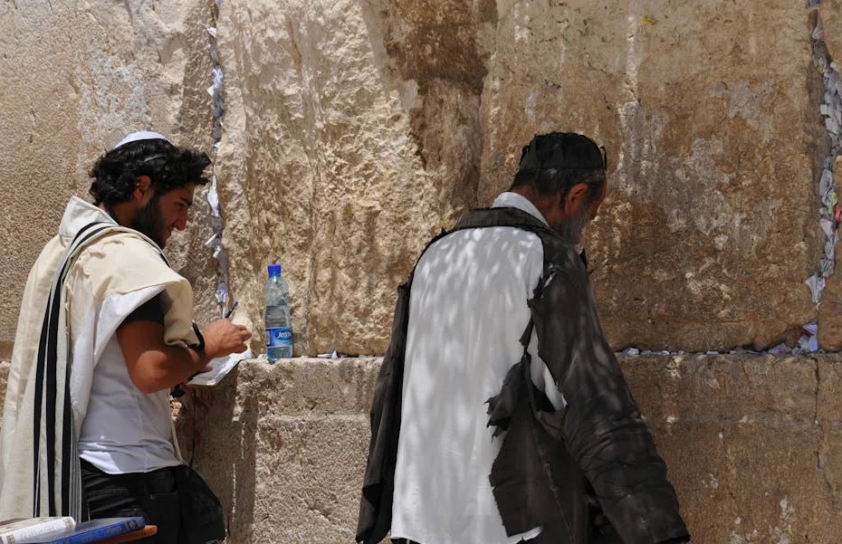 Britische Polizei ermittelt nach Iran-Verdacht nach Brandanschlag auf Ambulanzen