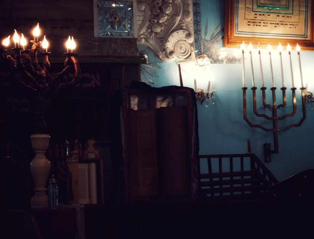 런던 유대교 병원차량 화재, 이란과 연관성 조사