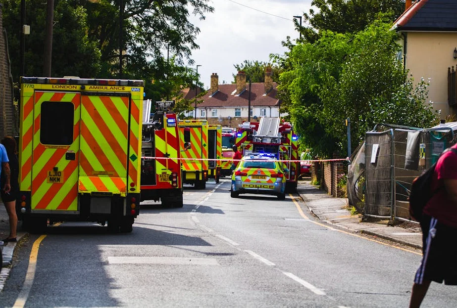 Jüdische Notfallambulanzen in London angezündet – Polizei ermittelt wegen antisemitischen Anschlags
