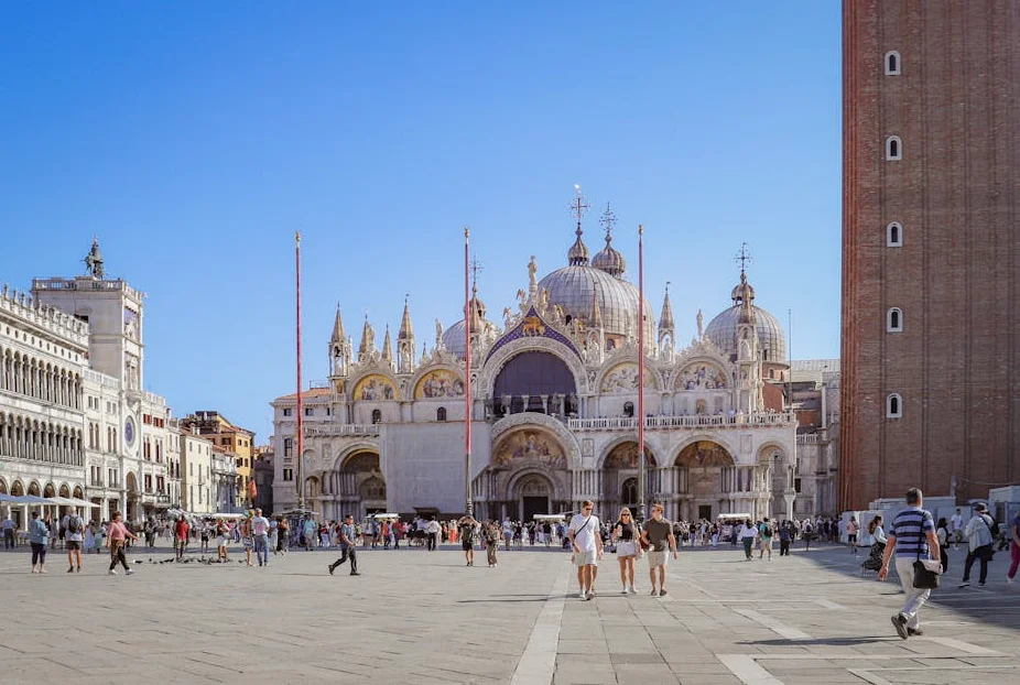 Marco Bezzecchi gewinnt USA MotoGP und verlängert perfekten Saisonstart