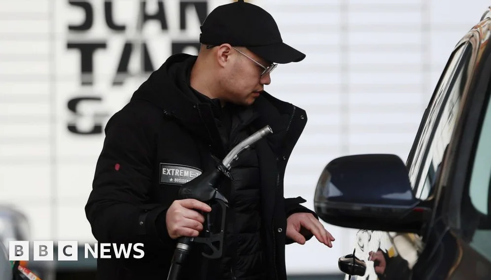 Oil Rises Above $115 as Asia Shares Slide in Fifth Week of Iran Conflict