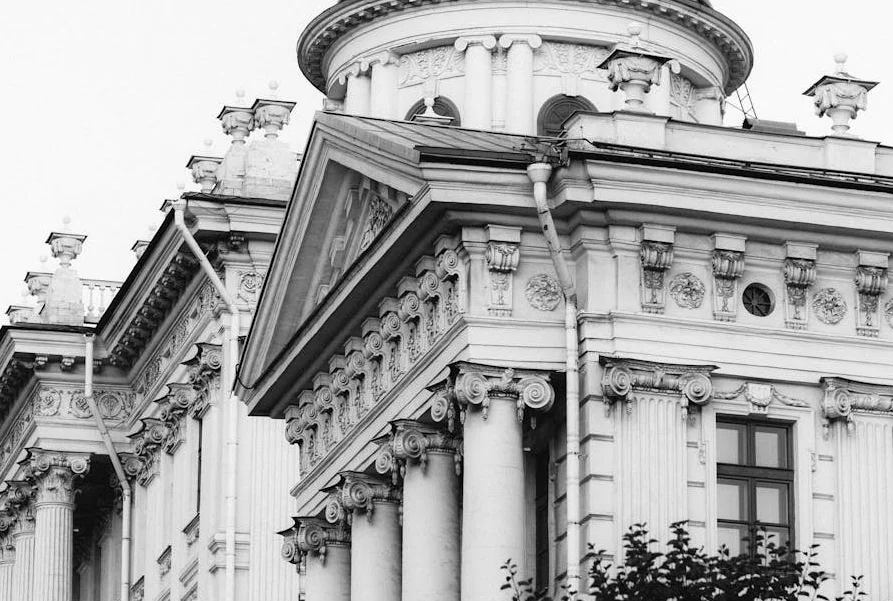 Rusia ordena expulsión de diplomático británico, Reino Unido rechaza ‘intimidación’