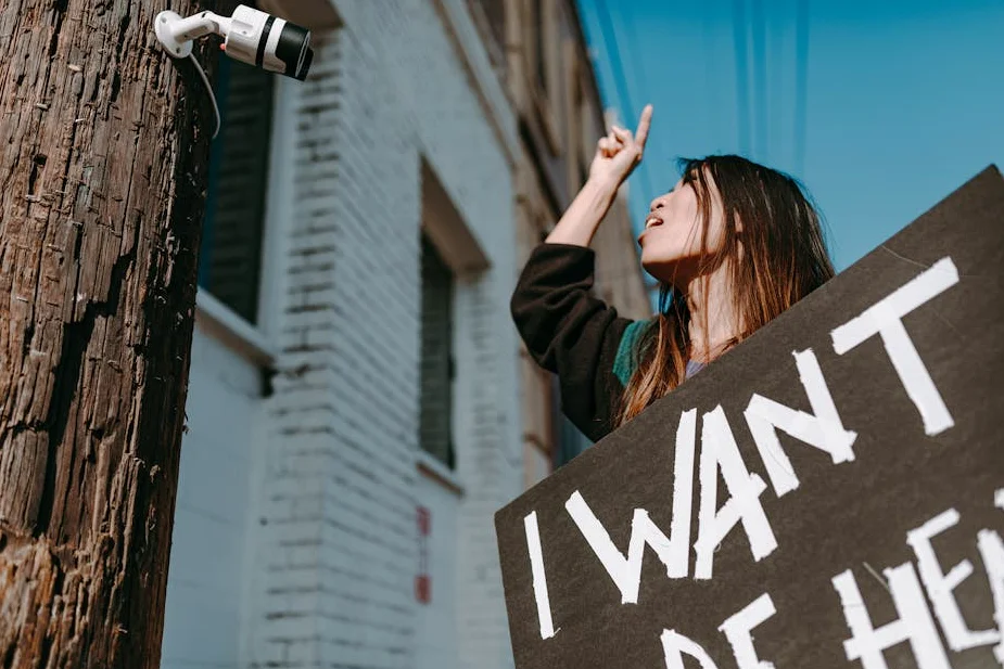 Trump Proposes Invading Iran for Oil, Calls Critics ‘Stupid People’