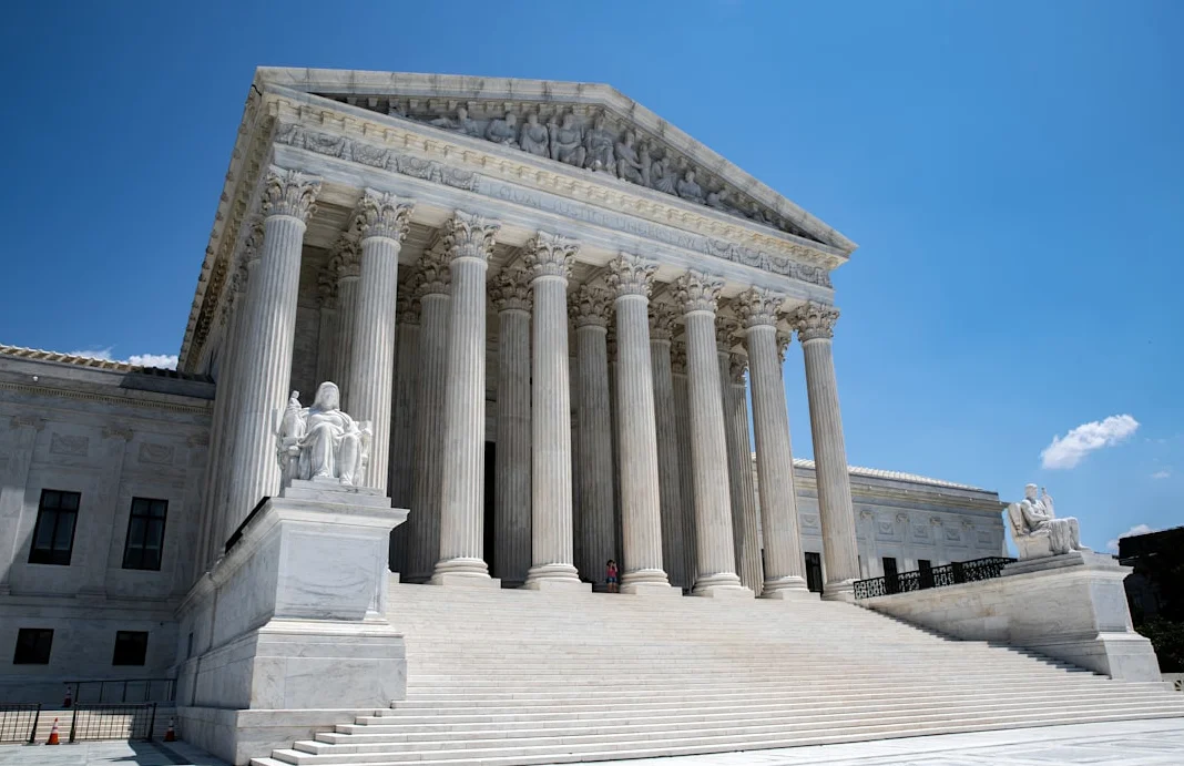 Supreme Court Weighs Trump Administration’s Birthright Citizenship Challenge