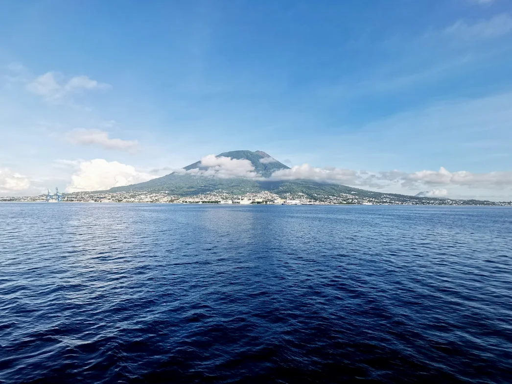 Magnitude 7.4 quake hits Indonesia, tsunami warning issued