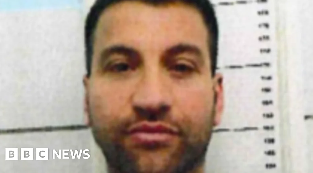 逃亡1年以上のマフィア首領、アマルフィ海岸の高級別荘で逮捕