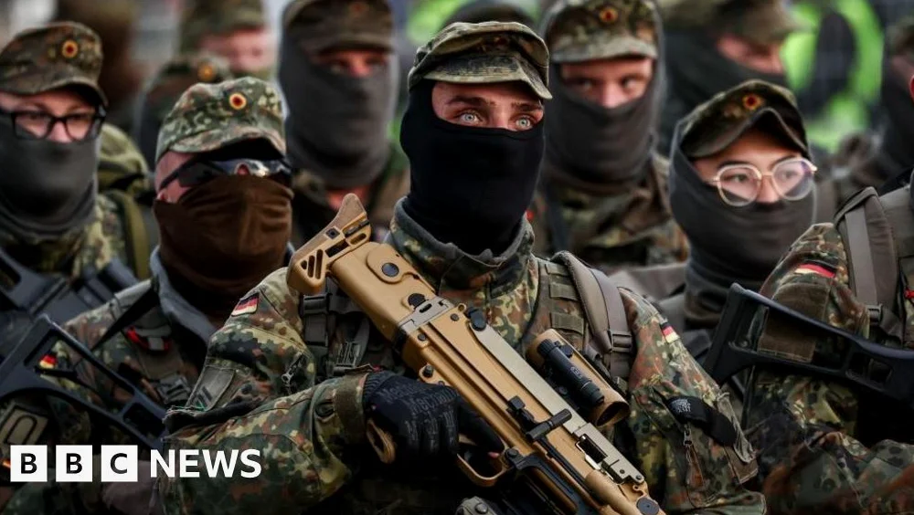 ドイツの45歳未満男性、海外滞在3カ月超は軍事許可必要