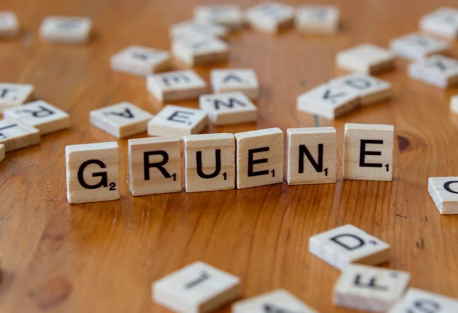 タイガー・ウッズの元妻エリン・ノルデグレン、飲酒運転で逮捕　法的トラブルに