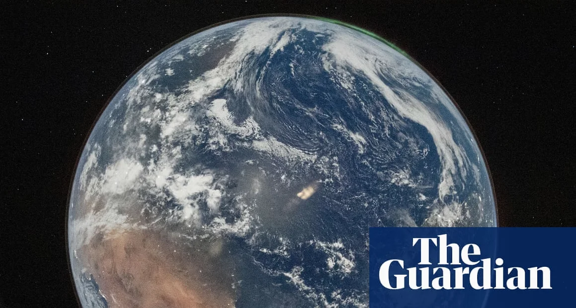 Astronautas de Artemis II más cerca de la luna que de la Tierra