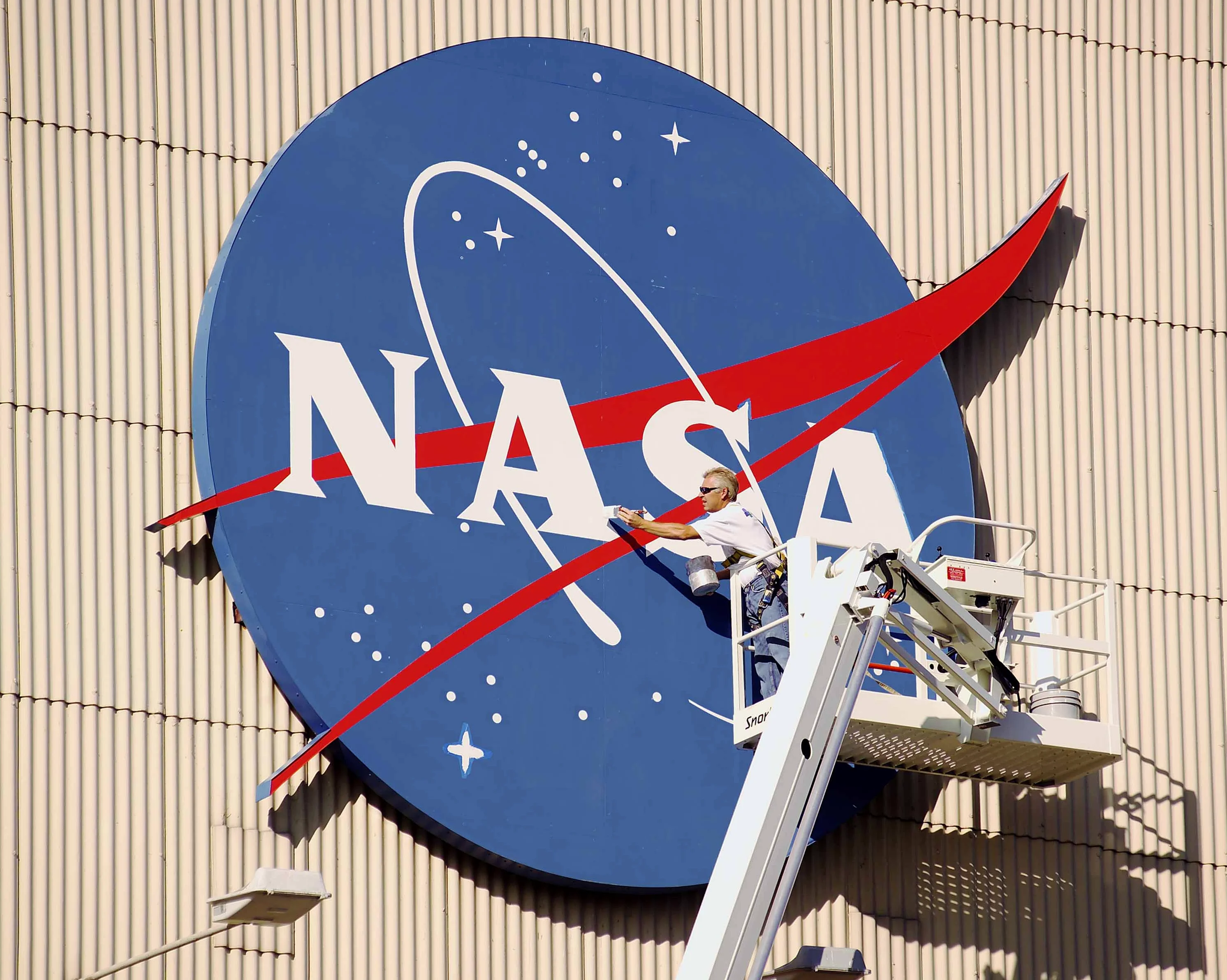 아르테미스 2호 우주비행사, 4시간간 통신 끊김