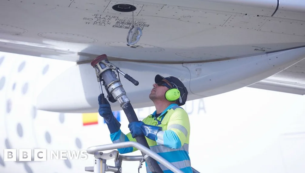 EU Airline Industry Warns of Fuel Shortages if Strait of Hormuz Remains Closed