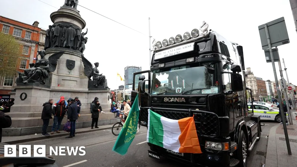 아일랜드 정부, 연료 지원 계획 발표… 블록대 이어진 압력