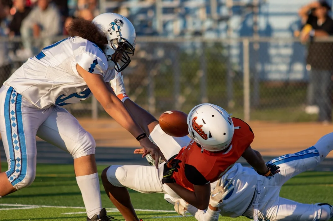 캠 영, NFL 드래프트에서 기대 밑으로 떨어져 680만 달러 계약