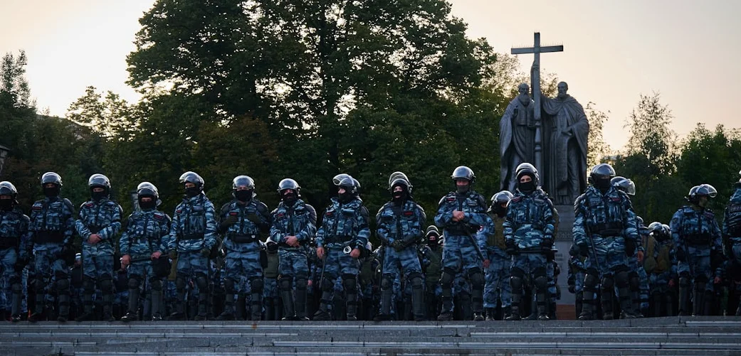 Lavrov visita China mientras EE.UU. bloquea el estrecho de Ormuz