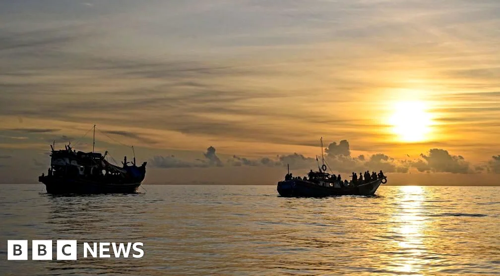 250 Missing After Migrant Boat Sinks in Indian Ocean