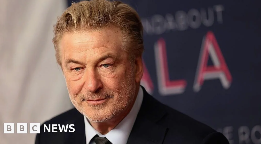 Alec Baldwin enfrentará juicio civil por disparo en set de ‘Rust’