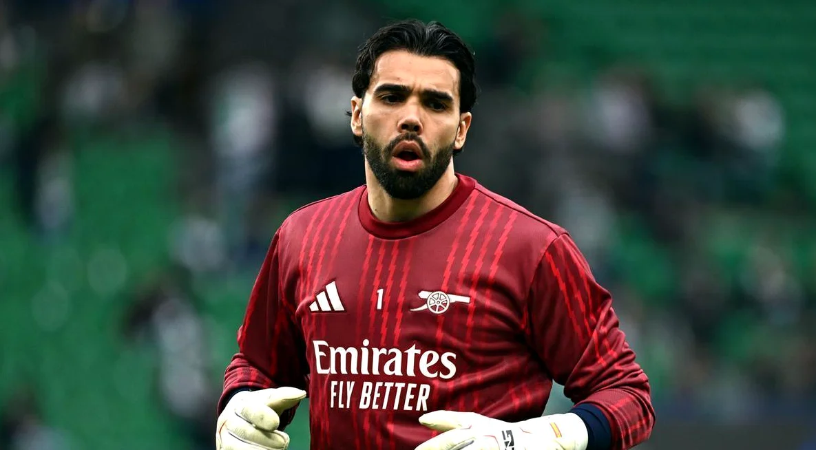 David Raya wins Golden Glove for third straight season