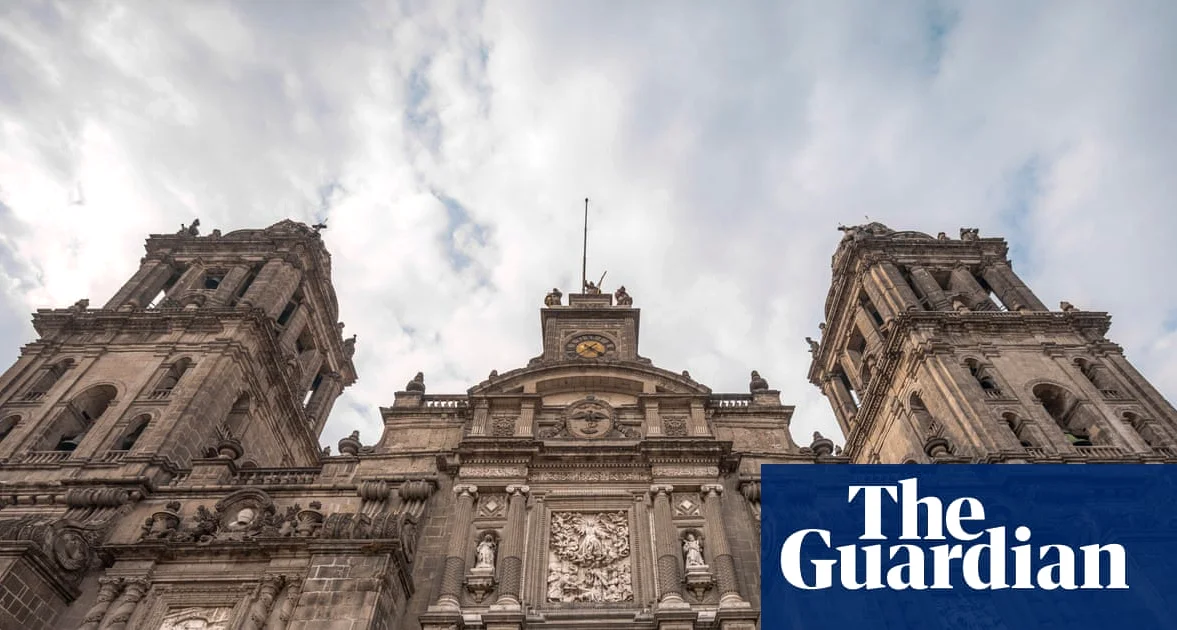 Up to 2cm a month: Nasa keeps track as Mexico City sinks into the ground